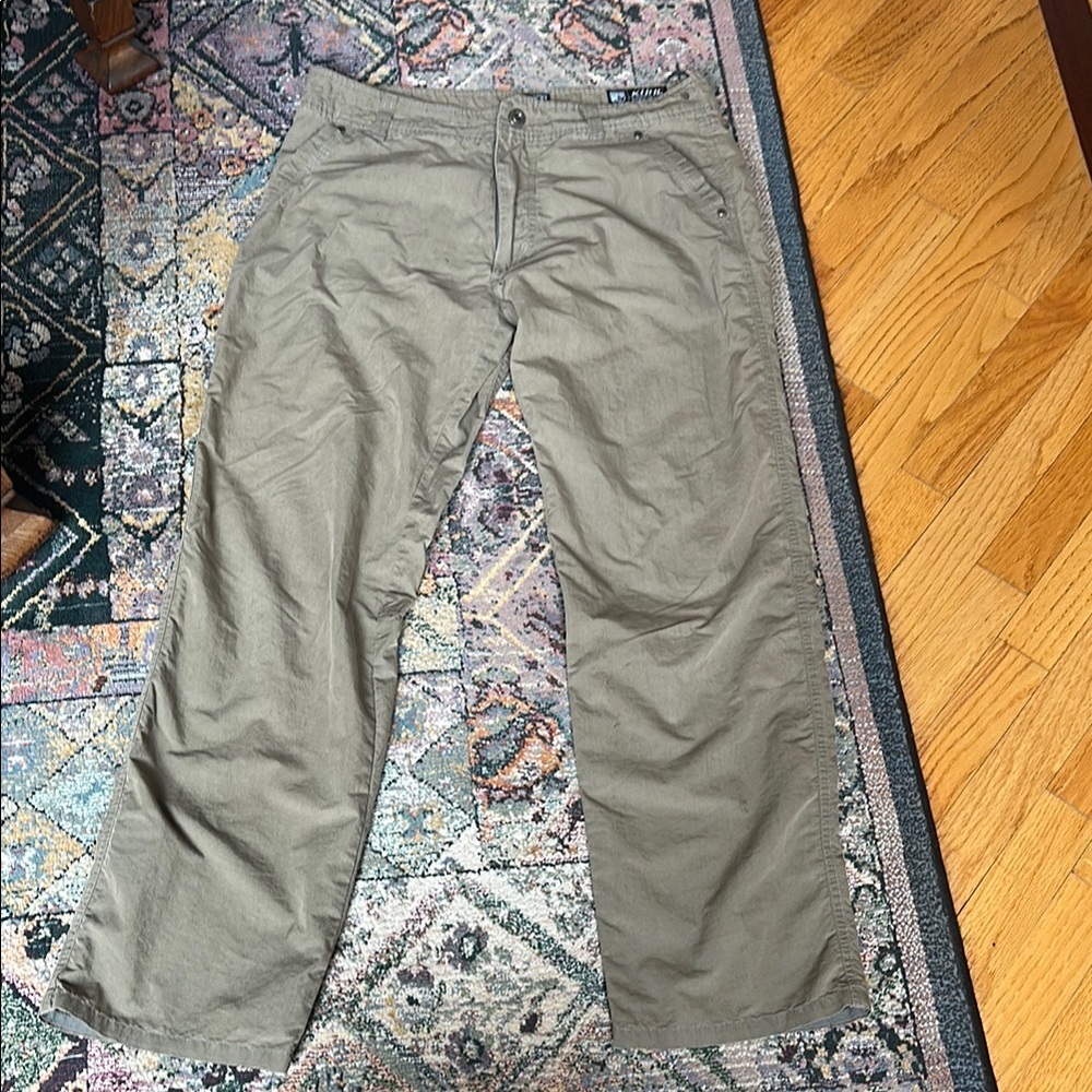 Kuhl Green Chinos Lightweight Cotton Blend